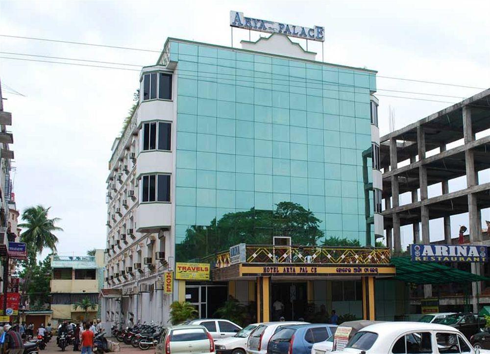 Aryapalace Hotel 3*
