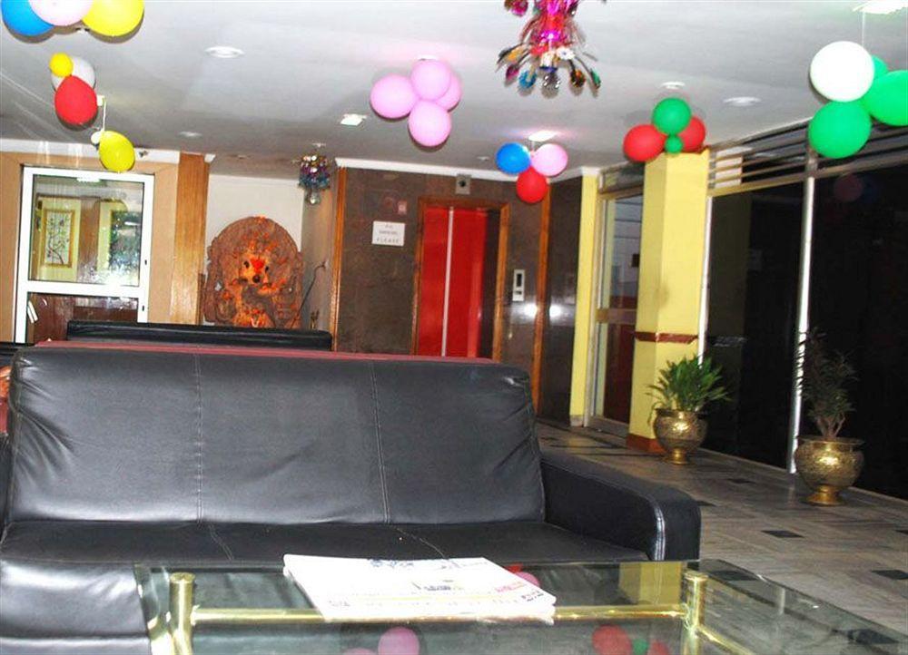 Aryapalace Hotel 3*