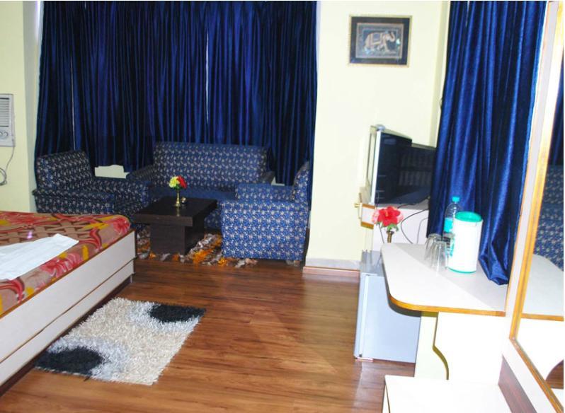 Hotel Aryapalace 3*